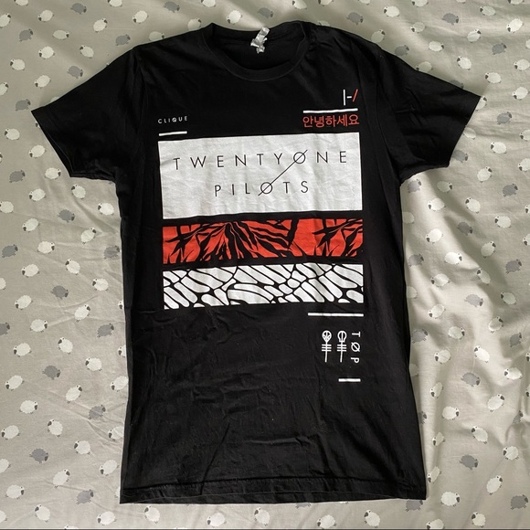 twenty one pilots tee - Picture 3 of 5